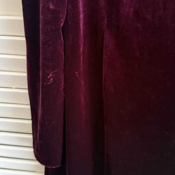 White House Black Market Long Velvet Dress Burgundy Holiday Gown Cold Shoulder S - Picture 7 of 13